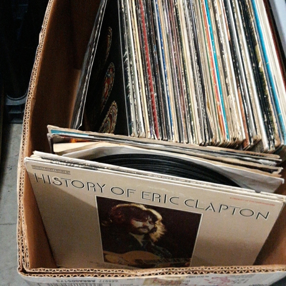 Other - 😮🎶 Vintage Vinyl 🎶😮